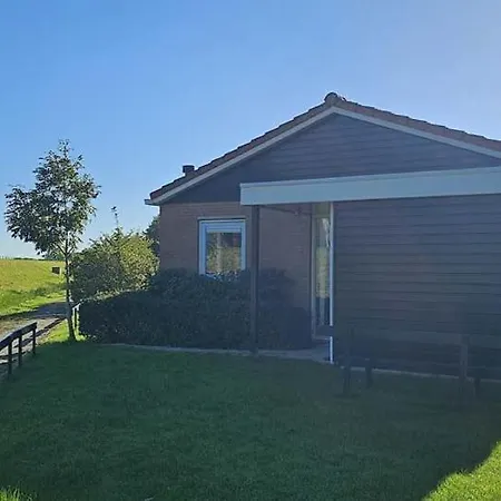 Casa de Férias Rekerlanden 274 *